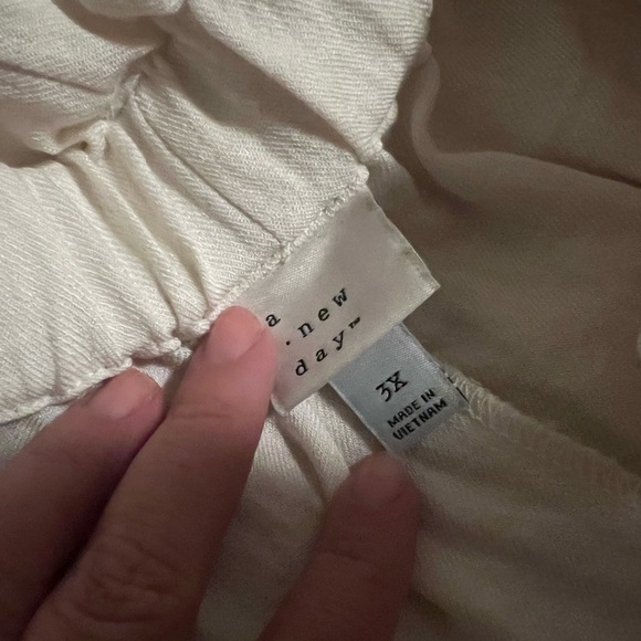 Plus size a new day ivory high waisted paper bag trouser shorts - Picture 6 of 8